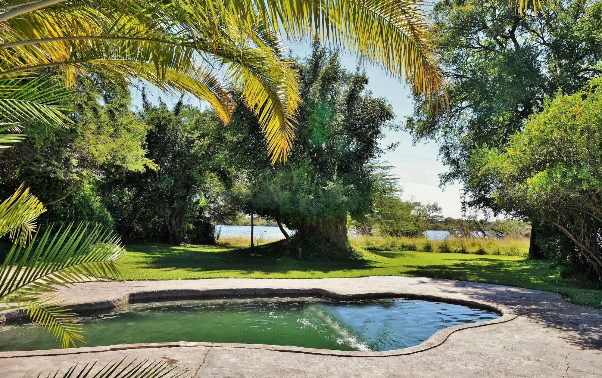 Thebe River Safaris Kasane Dış mekan fotoğraf